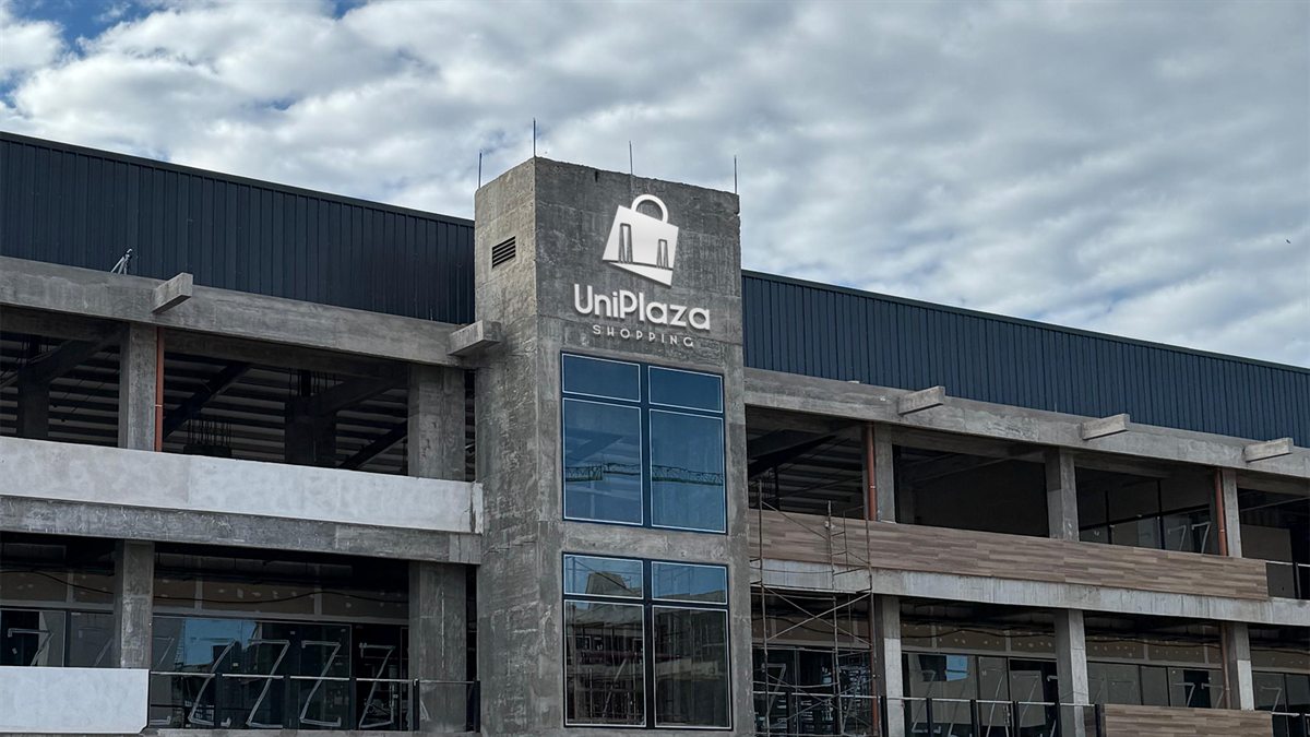 Shopping Uniplaza — Estudio Houston